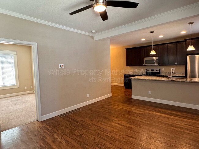 Photo - 2118 E 21st Ave