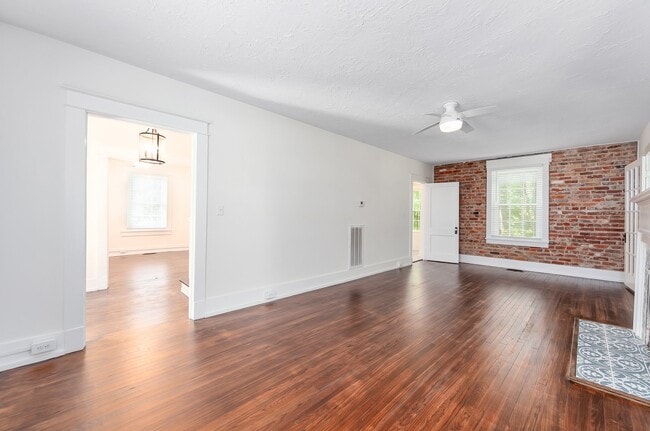 Photo - 121 Fairmont Ave