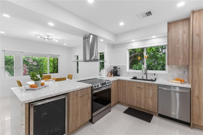 Photo - 741 NW 87th Ave