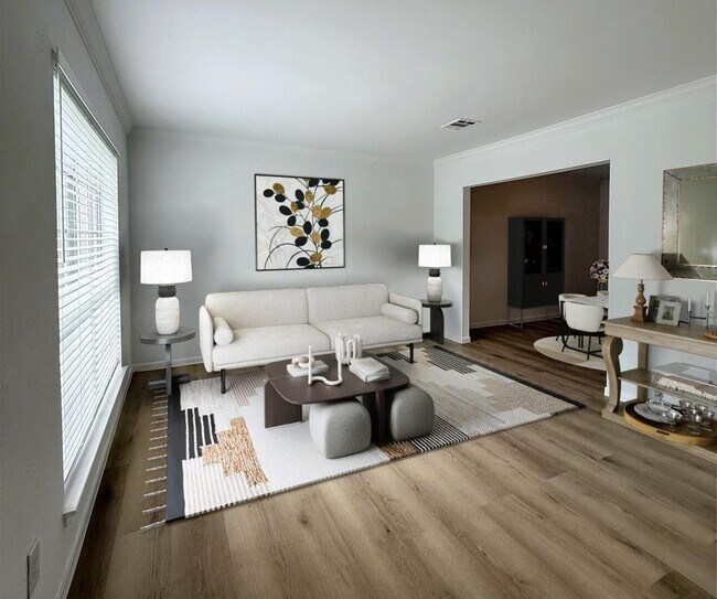 Photo - 2406 Lakefield Way