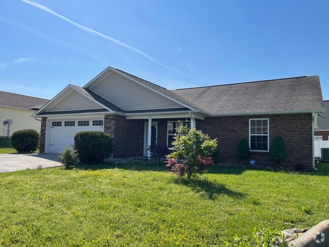 Building Photo - Location & Convenience!!! Rental