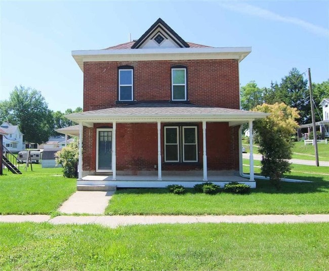 Building Photo - 307 W Welsh St Rental