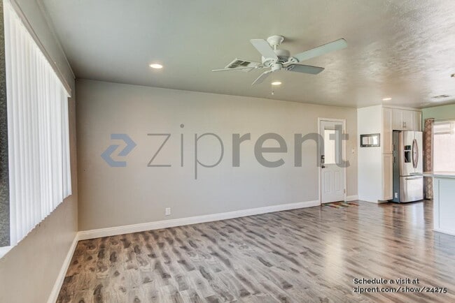 Photo - 1214 N 78th St House