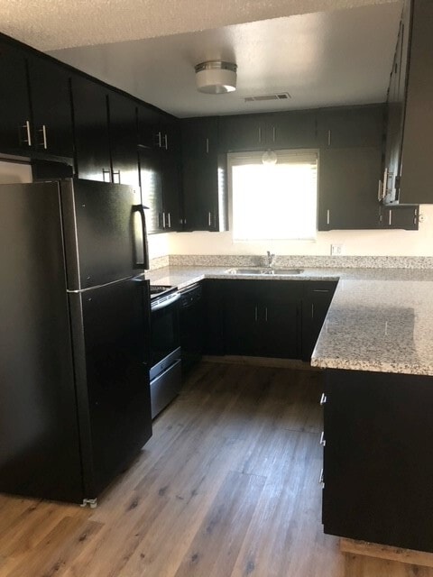 Building Photo - 2706 S Sallee Ct Unit 2706 Rental