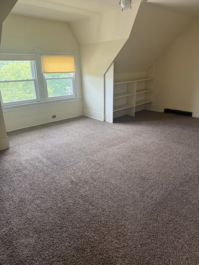 Photo - 239 N Thomas St