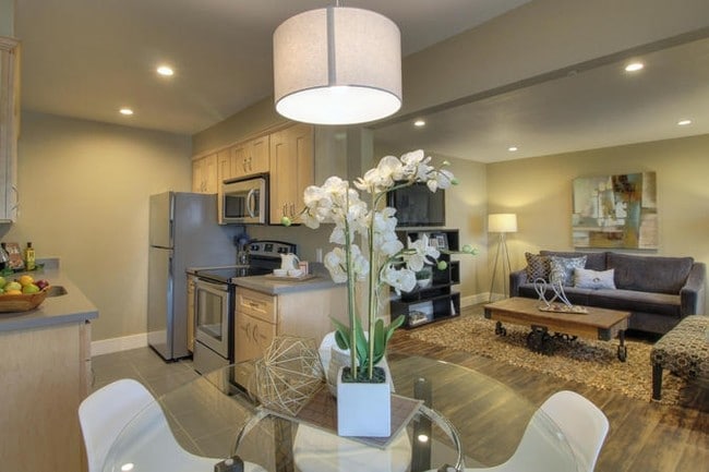 Photo - Sutter View Apartments