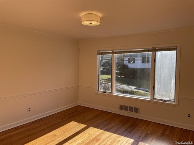 Photo - 1 The Beachway