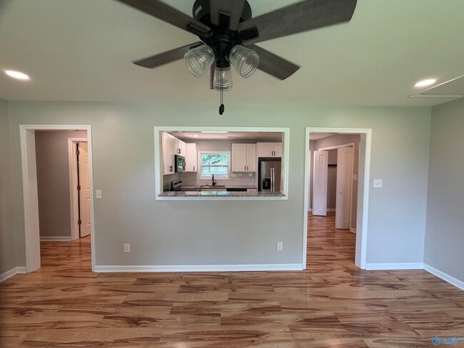 Photo - 507 Woodland St NW