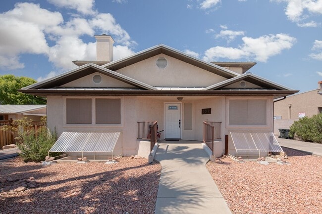 Photo - 337 West First South Unidad C