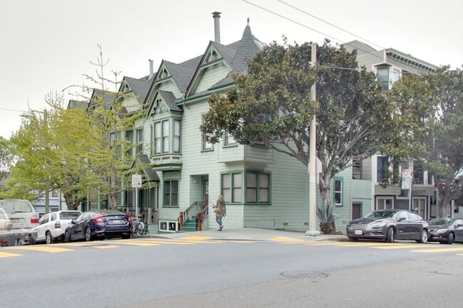 Photo - 197 Henry St