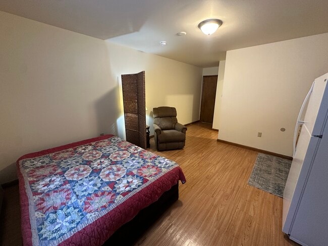 Photo - Blue Ridge Efficiency Apartments