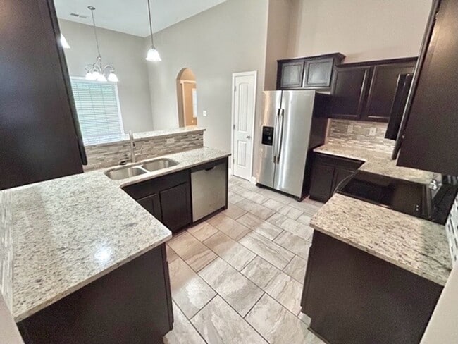 Photo - DarwoodDrive6321 Unidad 1