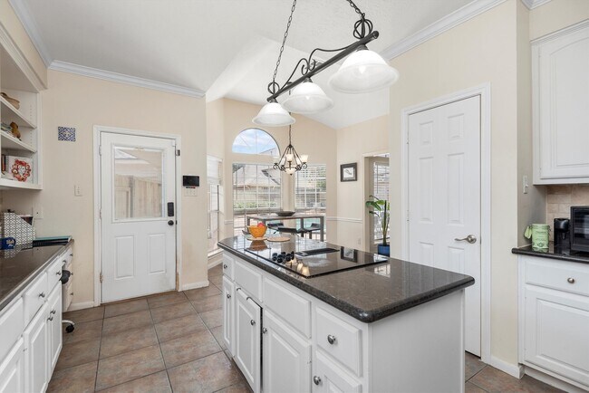 Photo - 22007 Crossbrook Dr