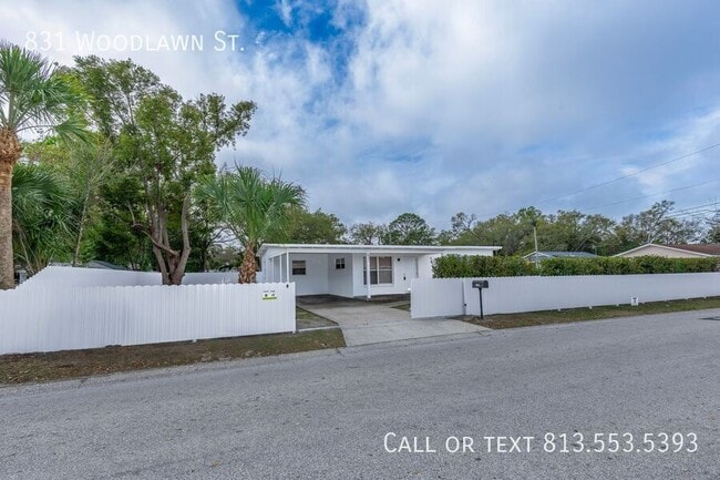 Photo - 831 Woodlawn St