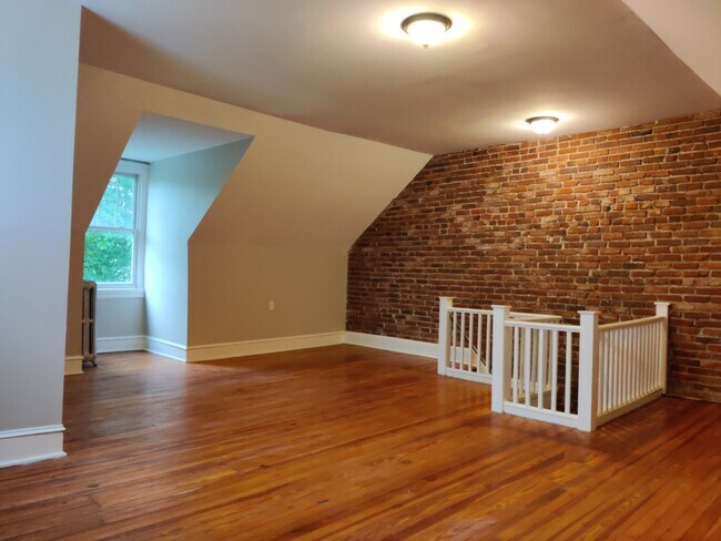 Photo - 5125 Greene St