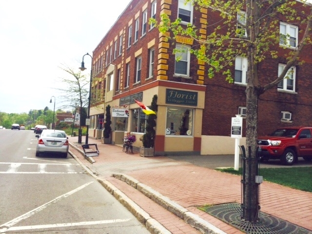 Photo - 15 W Broadway Apartment Unit B