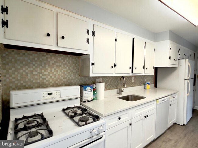 Photo - 5143 Westland Blvd