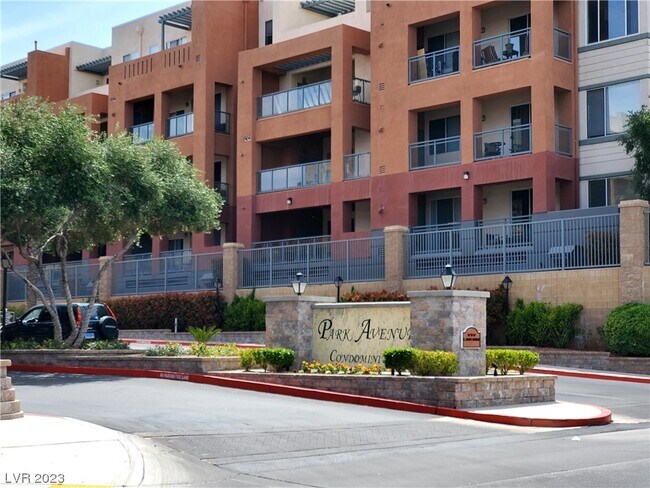 Photo - 47 E Agate Ave