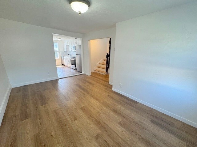 Photo - 296 Broadway Unidad 2