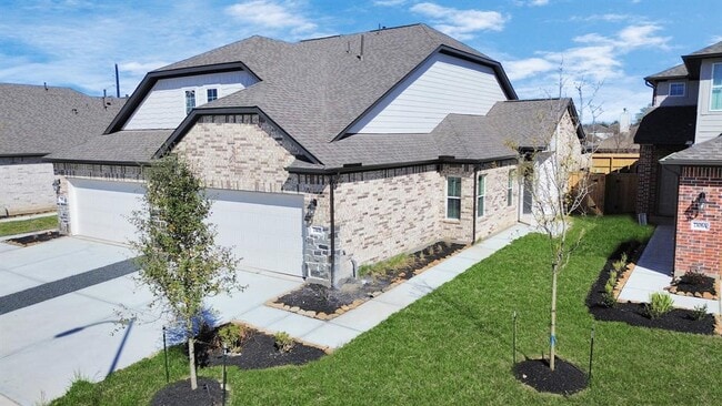 21039 Bay Vlg Dr  