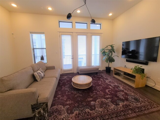 Photo - 2610 Polk St