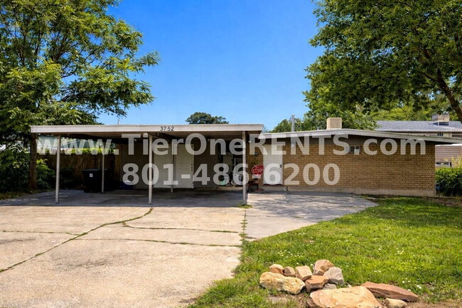 Building Photo - This property offers a NO DEPOSIT option available for qualified renters! Unit A