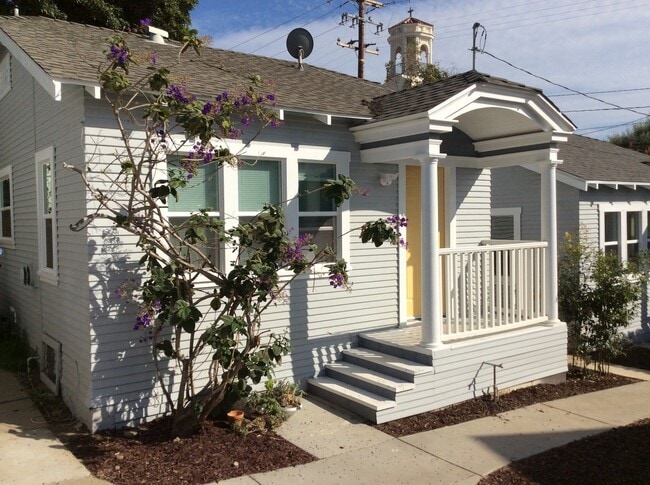 Building Photo - Super Charming Cottage, downtown Ventura Unit 1327 E Santa Clara St #B