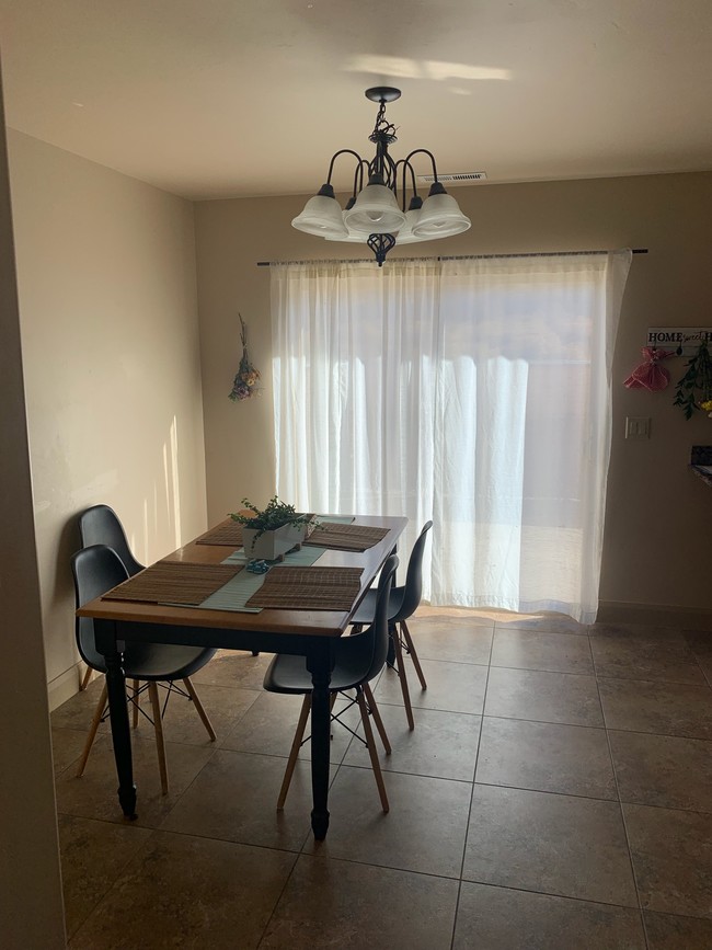 Cocina - 920 25 E St