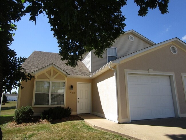 Building Photo - 3519-3521 Prescott Dr. Unit 3521 Prescott Dr.