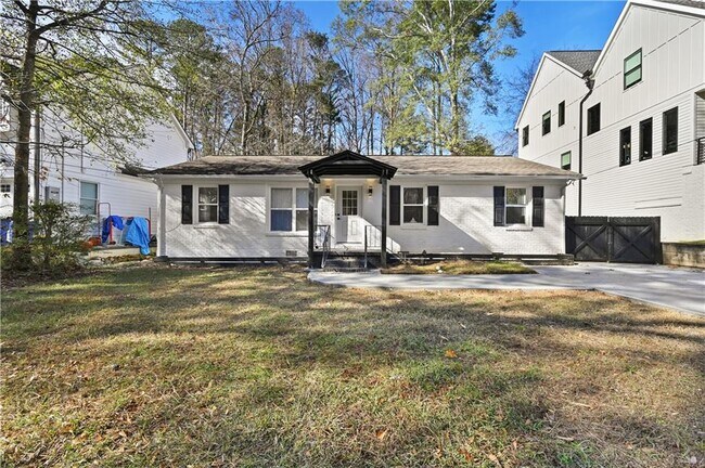 Photo - 1728 Wayland Cir NE