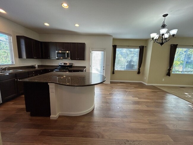 Photo - Beautiful 5-bedroom House in the Saddle Rock Area