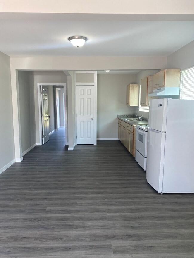 Photo - 5557 Arlington Rd Unit 5561