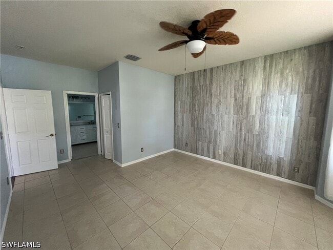 Photo - 608 Crossfield Cir