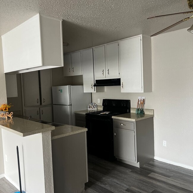 Ashley Park Townhomes & Apartments