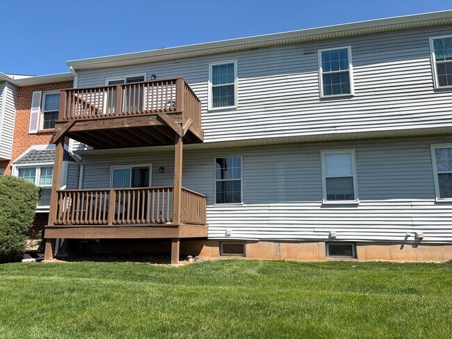 Photo - Well Maintained 2nd Floor Condo Now Available in Northridge Estates