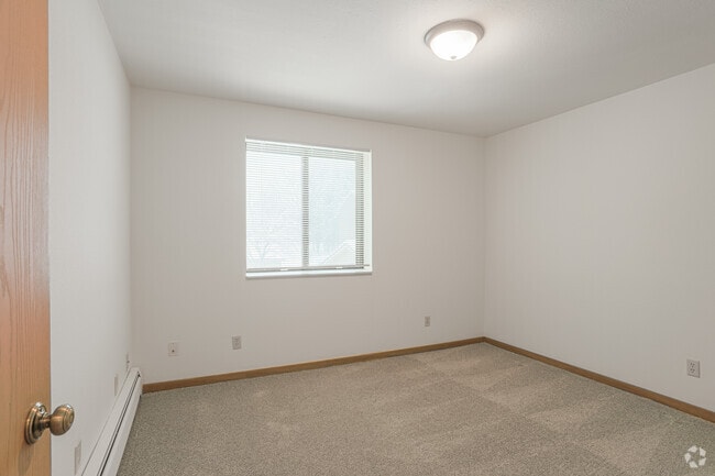 1 BR, 1 BA - Bedroom