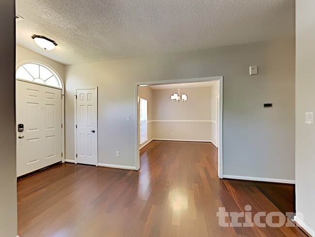 Photo - 1609 Silverberry Ct