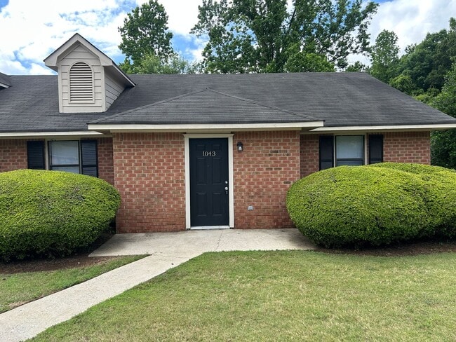 Building Photo - 1041/1043 Cantrell Ln Unit 1043 Cantrell Ln