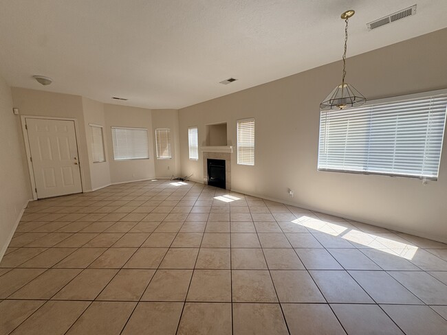 Photo - 7180 Husky Dr NE