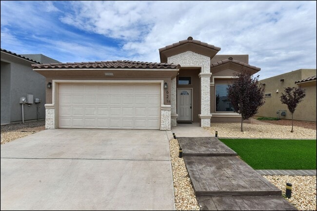 Building Photo - Available now! Rental