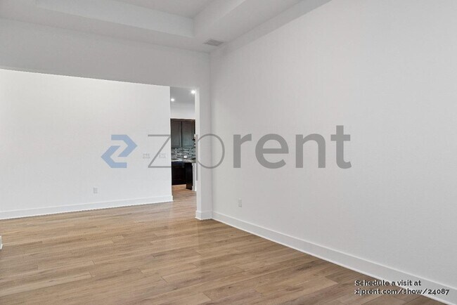 Photo - 616 Hallwood Dr