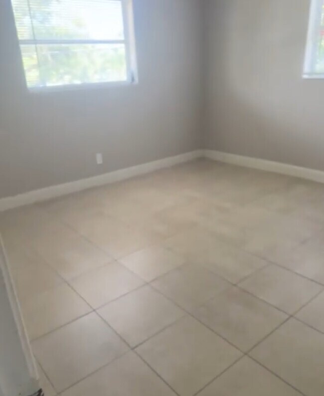 501 SW 15th St Apartments Unit 8 Pompano Beach, FL