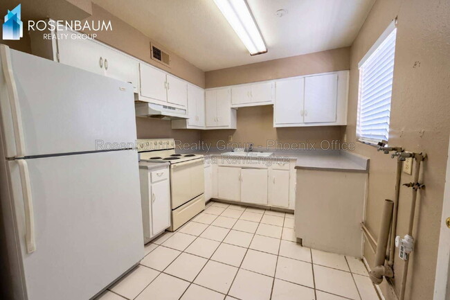 Photo - 26 W 6th Pl Unit 2