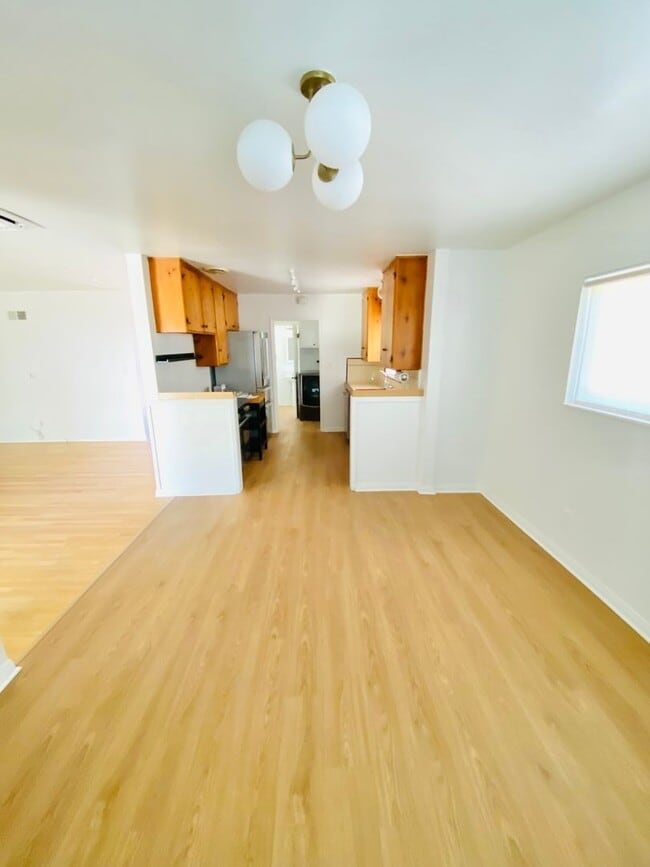 Photo - Lovely Allied Gardens Single Family House.