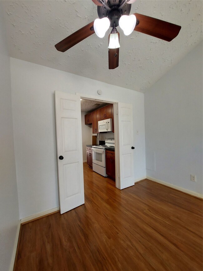 Photo - 3807 Quiet Pl Dr