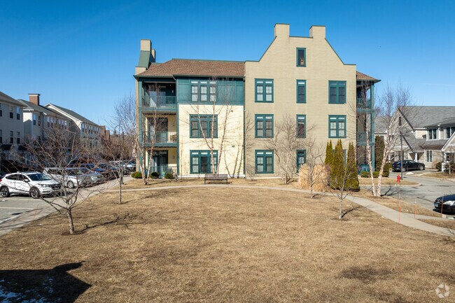 Building 02 - Seaside Village