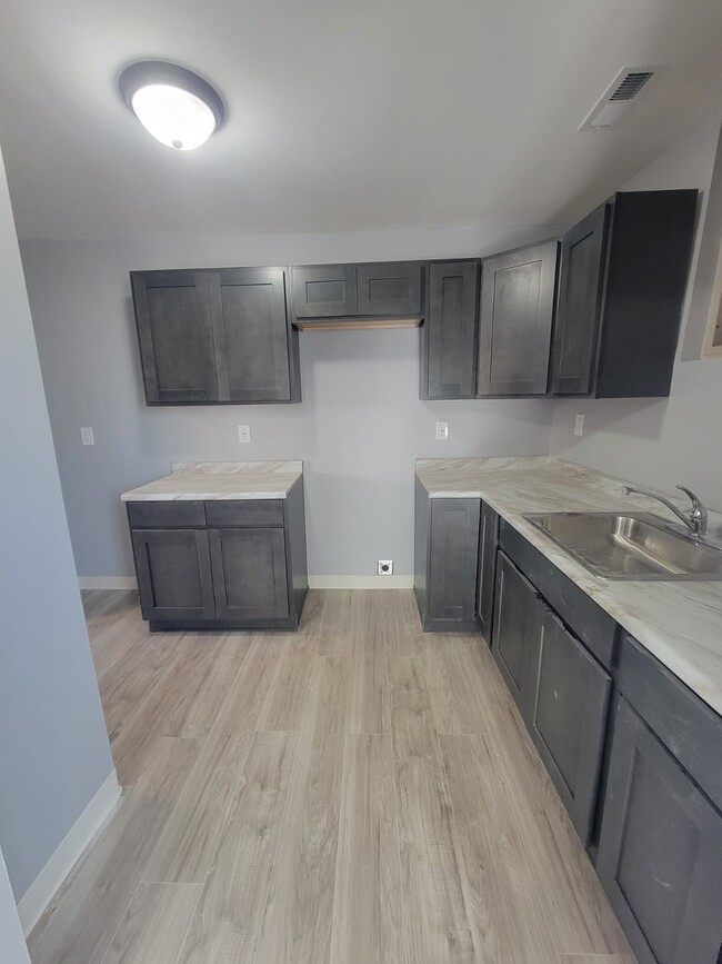 Photo - 1816-1816 N James H McGee Blvd Unit B