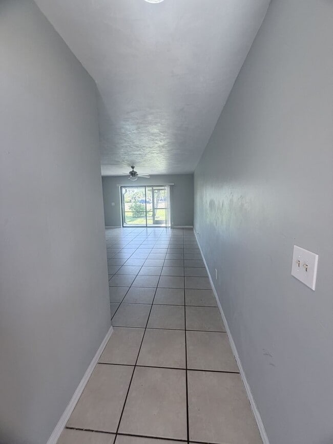 Photo - 708 SE 47th St Unit 708 SE 47th St #2
