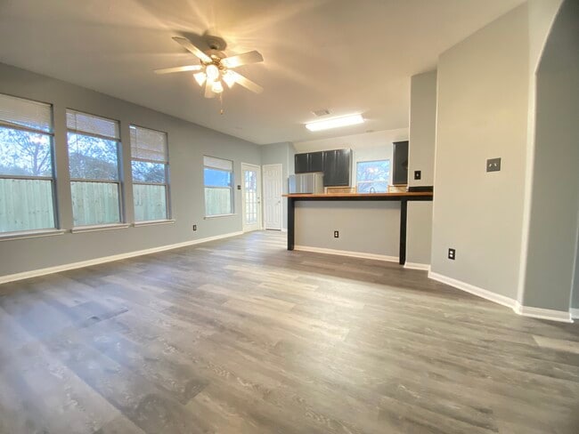 Photo - 4031 Raspberry Ct