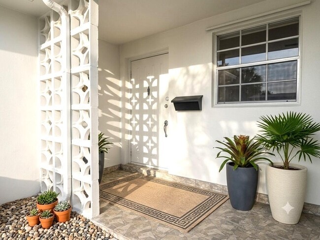 Photo - 1202 S Drive Cir